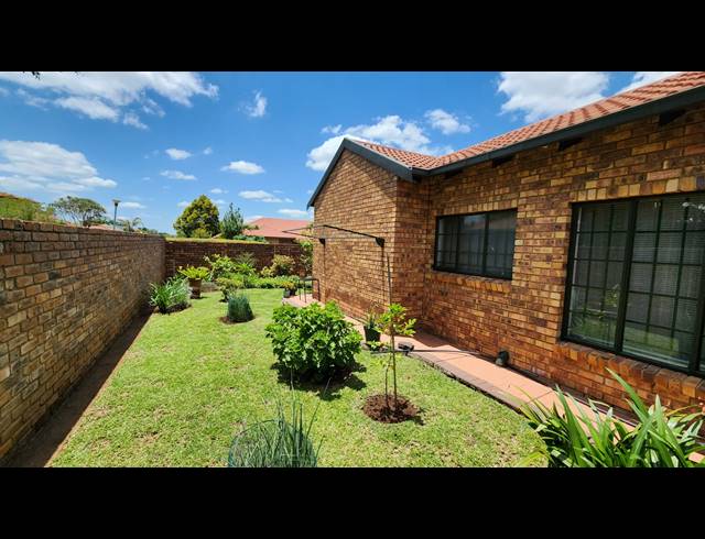 2 BEDROOM HOUSE SOLD IN MONTANA TUINE